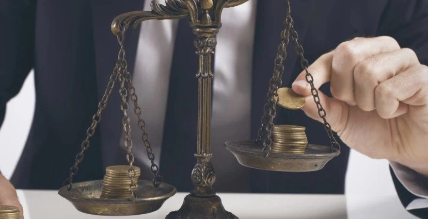 maddi manevi tazminat kıdem tazminatı dava ve şartları